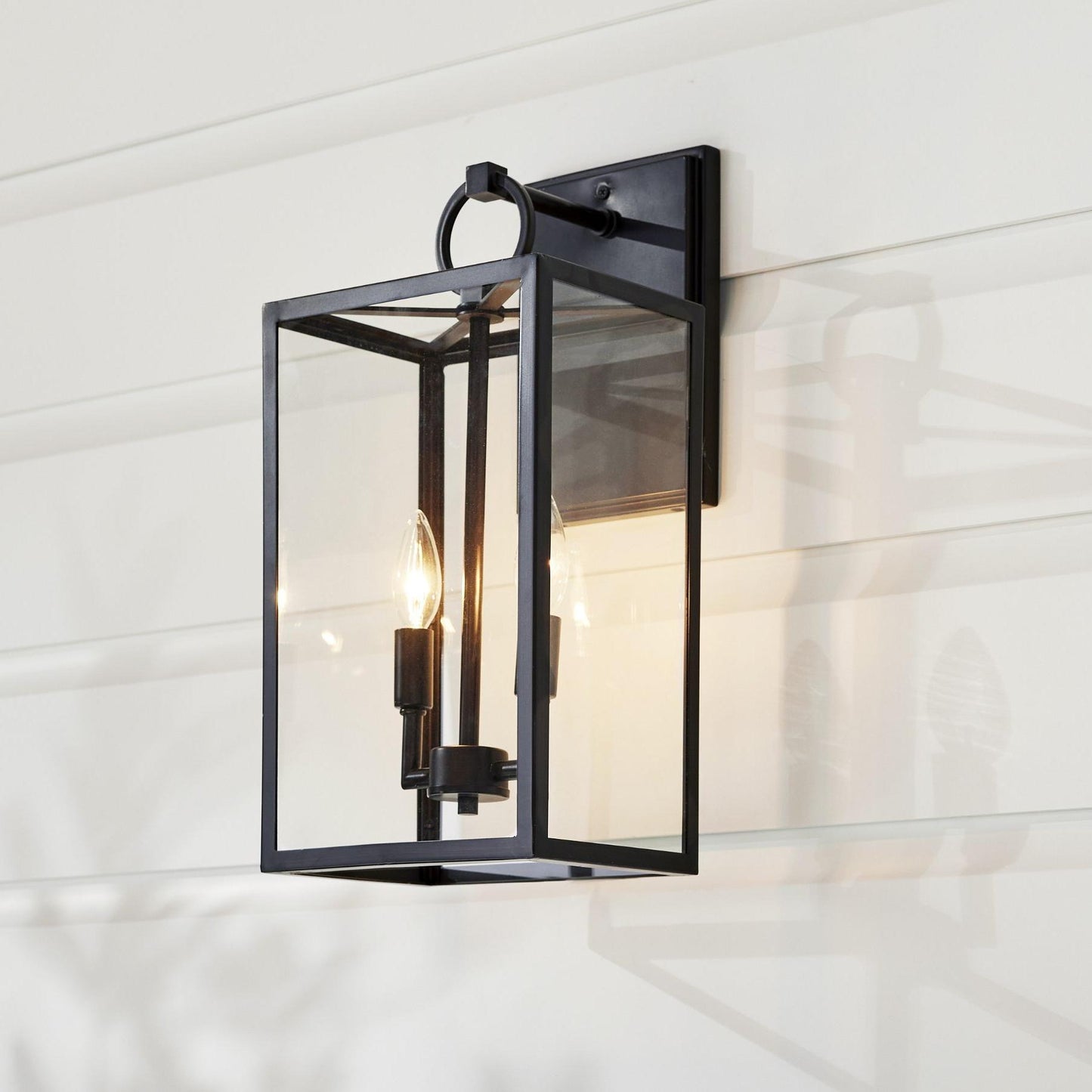 Ferrix Industrial Wall Lamp – Iron & Glass for Garden & Patio