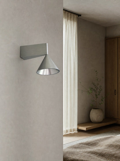 Apollo Aluminum Wall Lamp