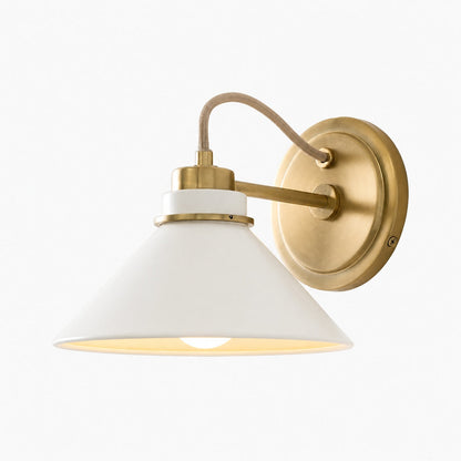Aurenza Sconce – Farmhouse Wall Light with Metal Accents for Cozy Spaces