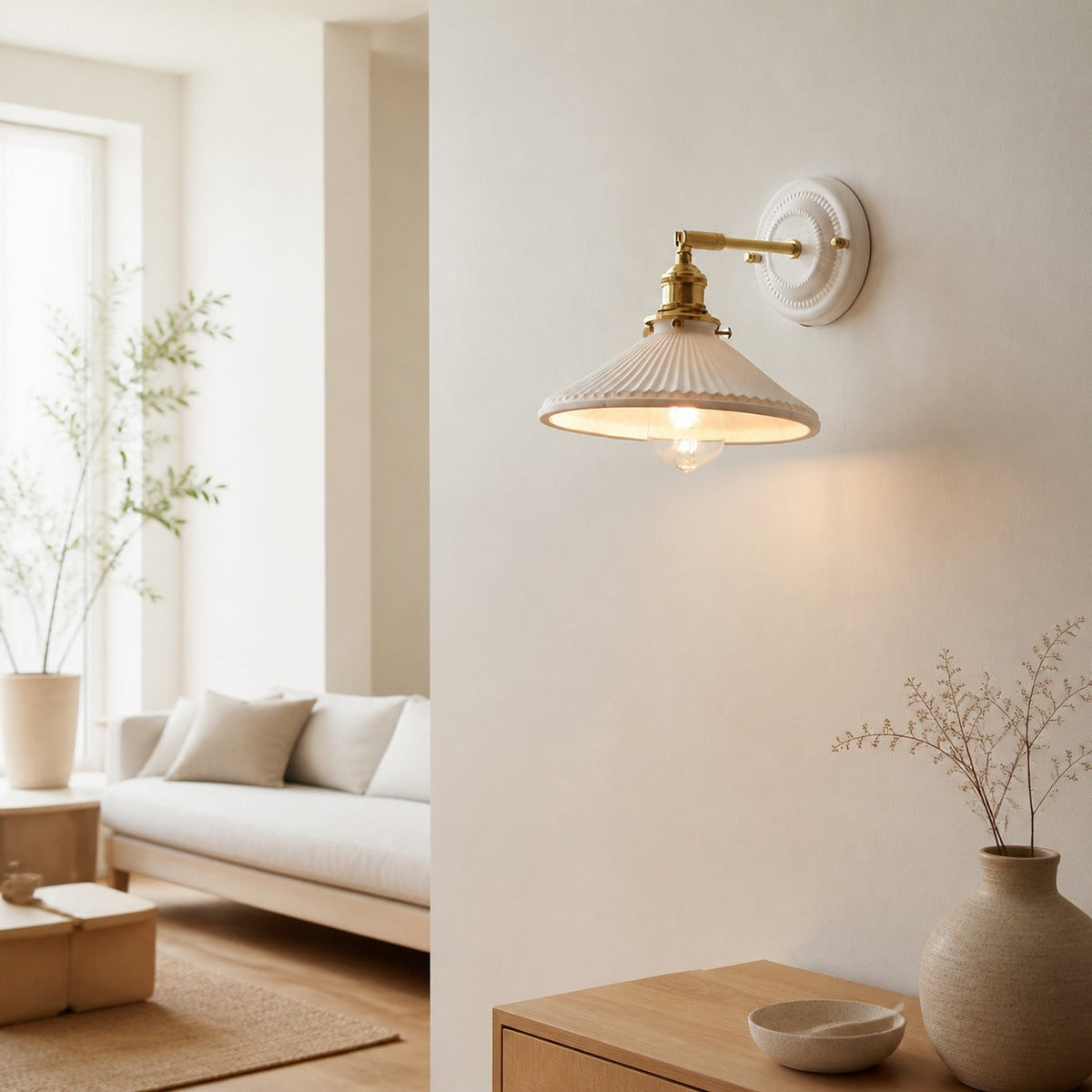 Japanische Vintage Wandlampe aus Keramik und Messing mit 1 Leuchte