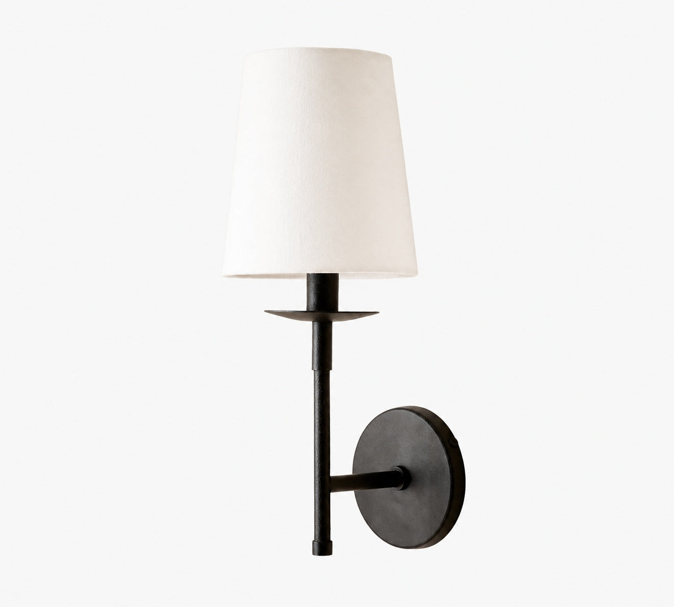 Rowan Schlanke Wandlampe mit Stoffschirm - Stilvolle Beleuchtung für Flur Bad und Schlafzimmer