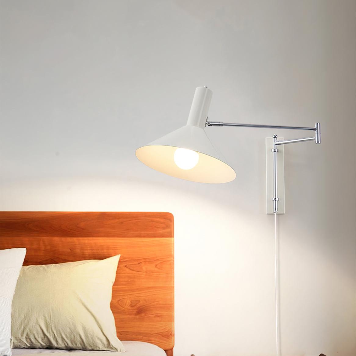 Moderne Bauhaus Schwenkbare Wandleuchte für Esstisch mit Kabel und Stecker