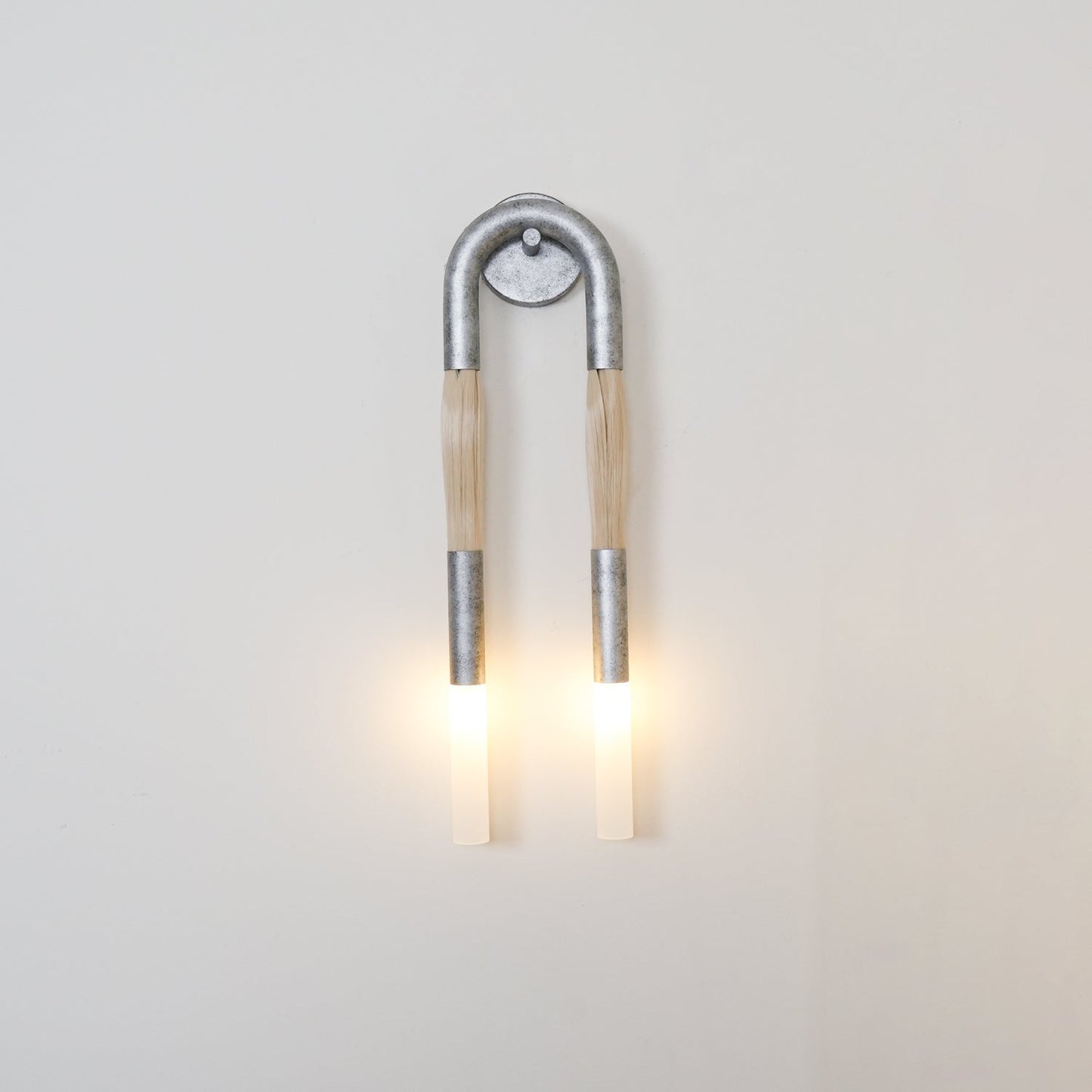 Moderne Wandleuchte aus Rosshaarglas – Messing/Nickel/Schwarz