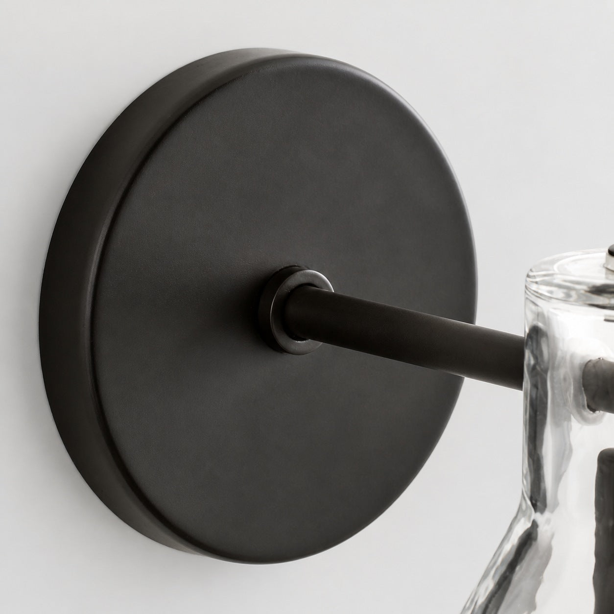 Glavira Doppel-Wandleuchte aus recyceltem Glas – Wandbeleuchtung aus Messing für den Innenbereich