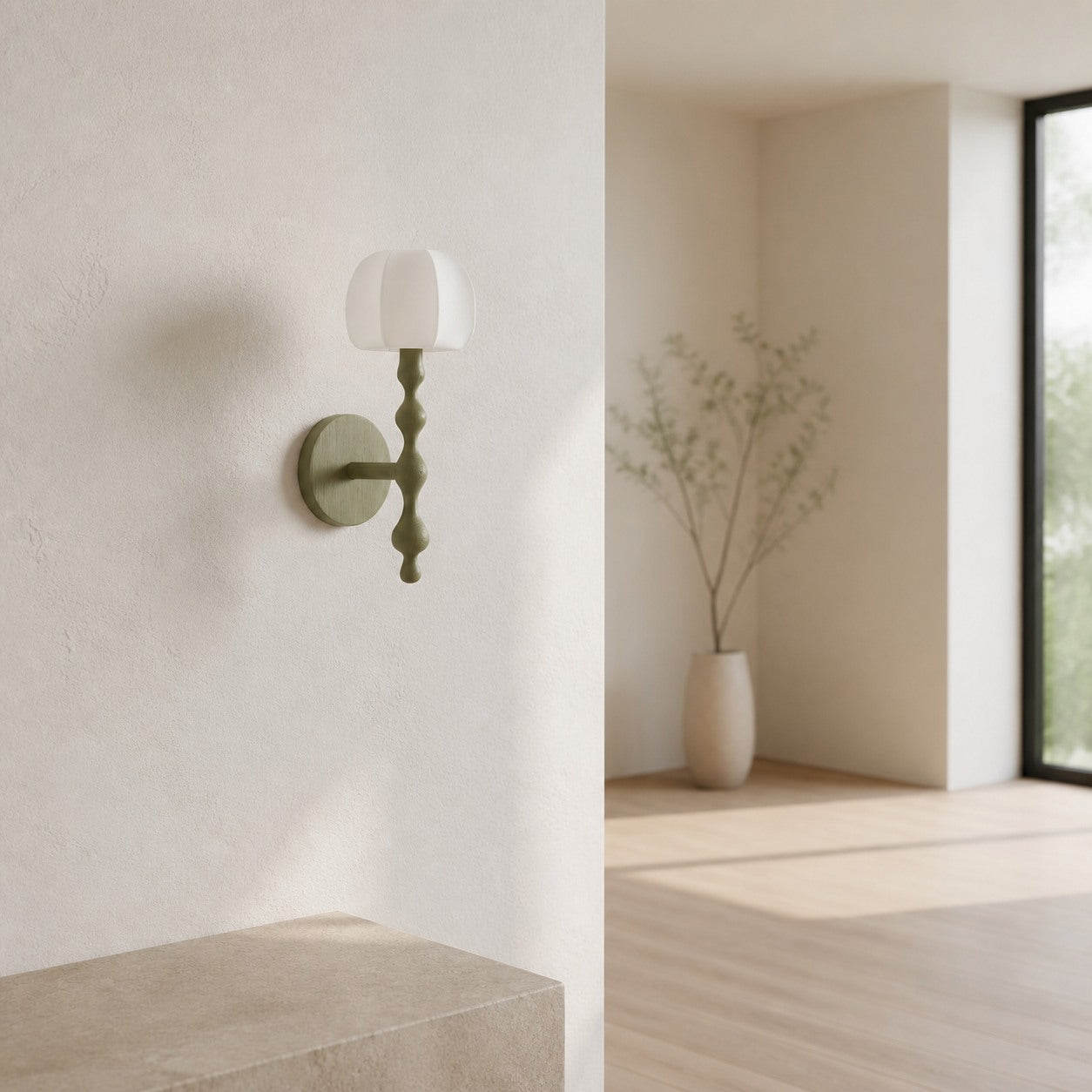 Savara Moderne Wandleuchte mit gebogenem Sockel – Sanfter, diffuser Stoffschirm für Flure und Wohnzimmer