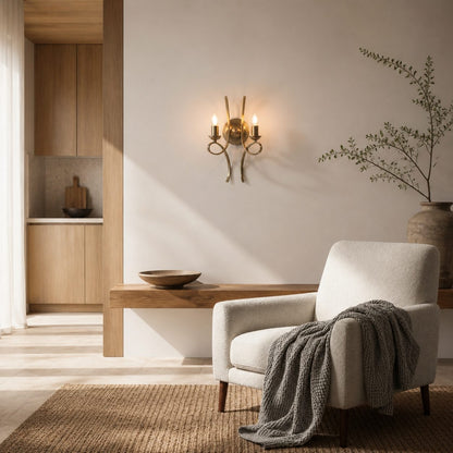 Foline Brushed Brass Wall Light – Timeless Wall Sconce for Living Rooms and Hallways