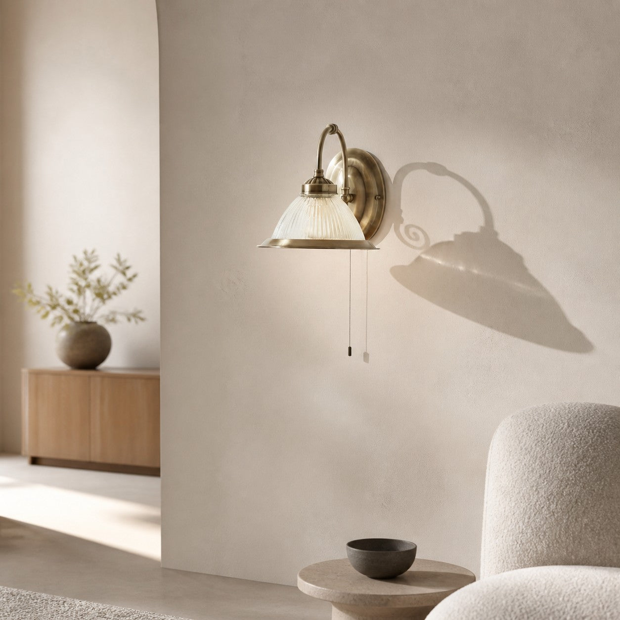 TF Vintora Wandleuchte aus geripptem Glas – Industrielle Glockenform für Esszimmer und Flur