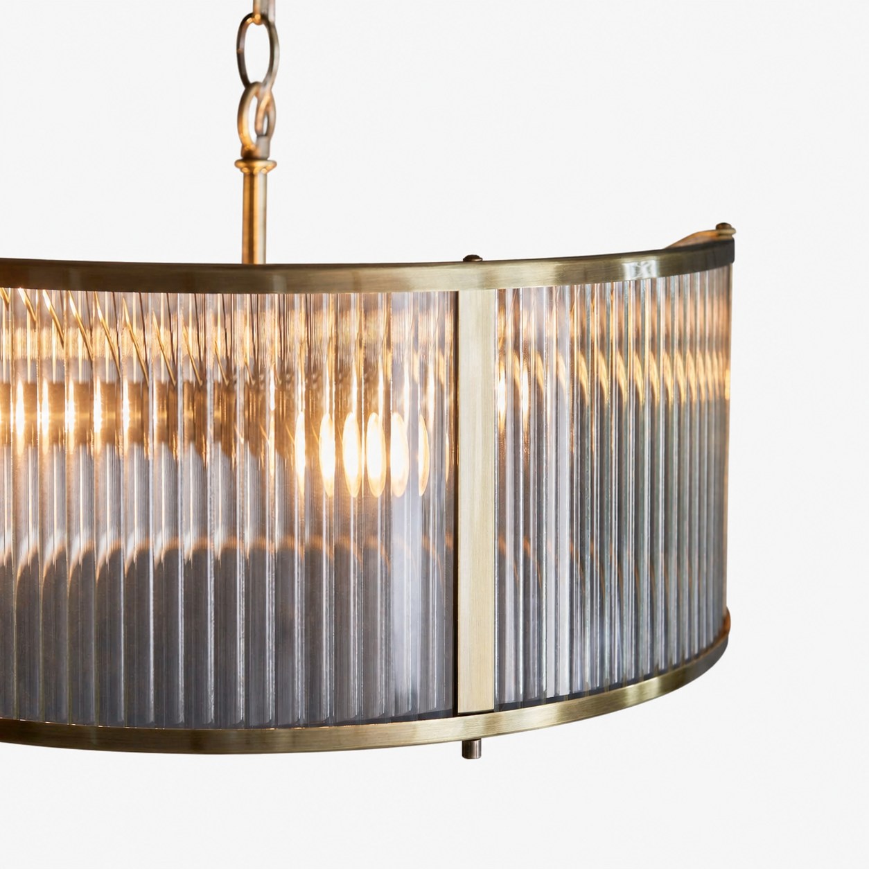 RibGlow Pendelleuchte aus geripptem Glas – Pendelleuchte im Antikstil für das Esszimmer