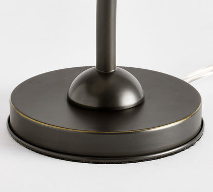 Luvora Eisen Tischlampe mit strukturiertem Plisseeschirm im Vintage Look für Wohn und Arbeitsbereiche