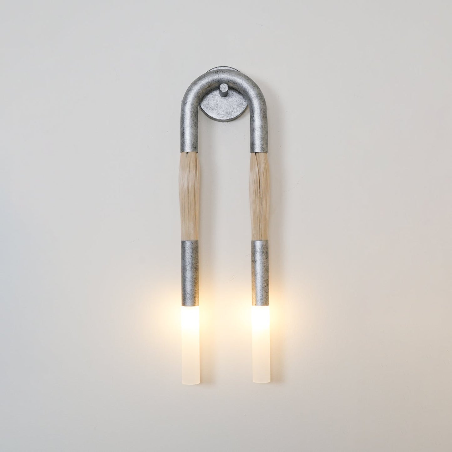 Moderne Wandleuchte aus Rosshaarglas – Messing/Nickel/Schwarz