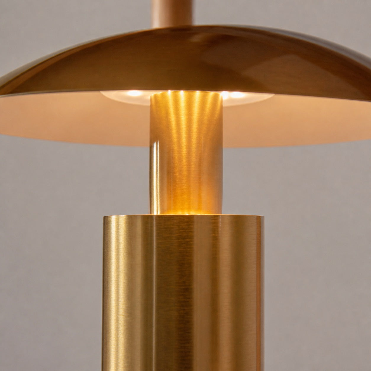 Oricone Portable LED Table Light – Touch-Dimmer Cordless Mushroom Lamp for Dining and Bedside