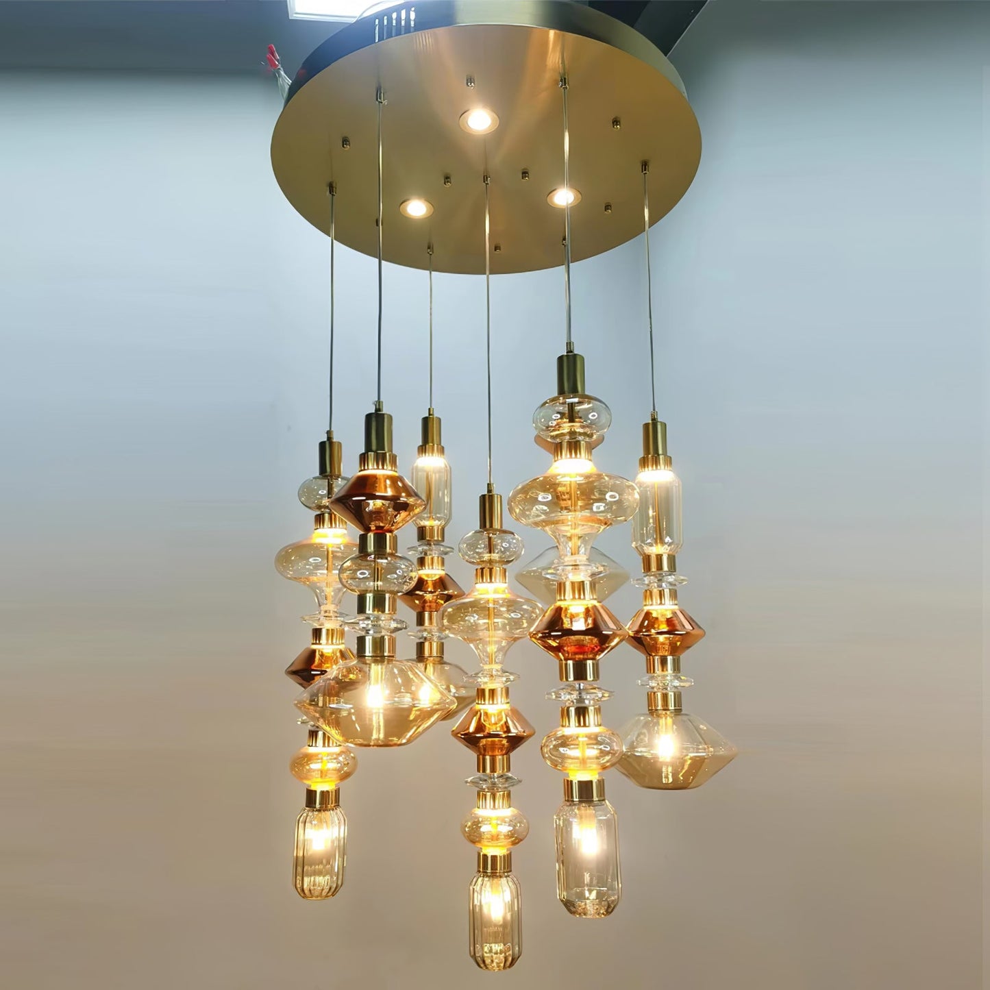 Minimalistische Ballett-Pendelleuchte - Eisen-Metall-Glas-Gold-Bernstein-Innenbeleuchtung