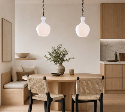 Lawson Glas-Pendelleuchte – Recyceltes und Milchglas mit Bronze-Akzent