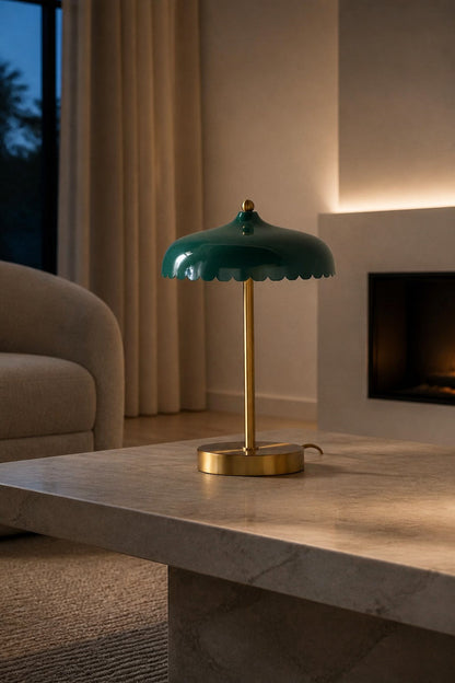 Rayla Elegante Scallop Glas Tischlampe - Atmosphärisches Licht - Schreibtisch oder Beistelltisch