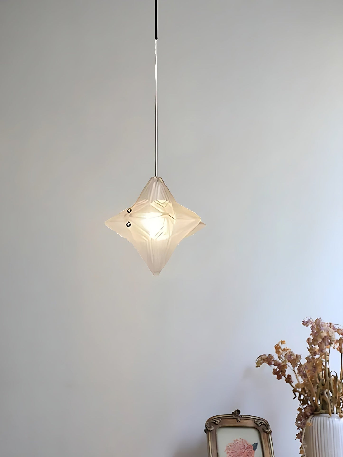 Art Deco Astris Elara Star Pendant Light – Frosted Glass Pendant with Geometric Style