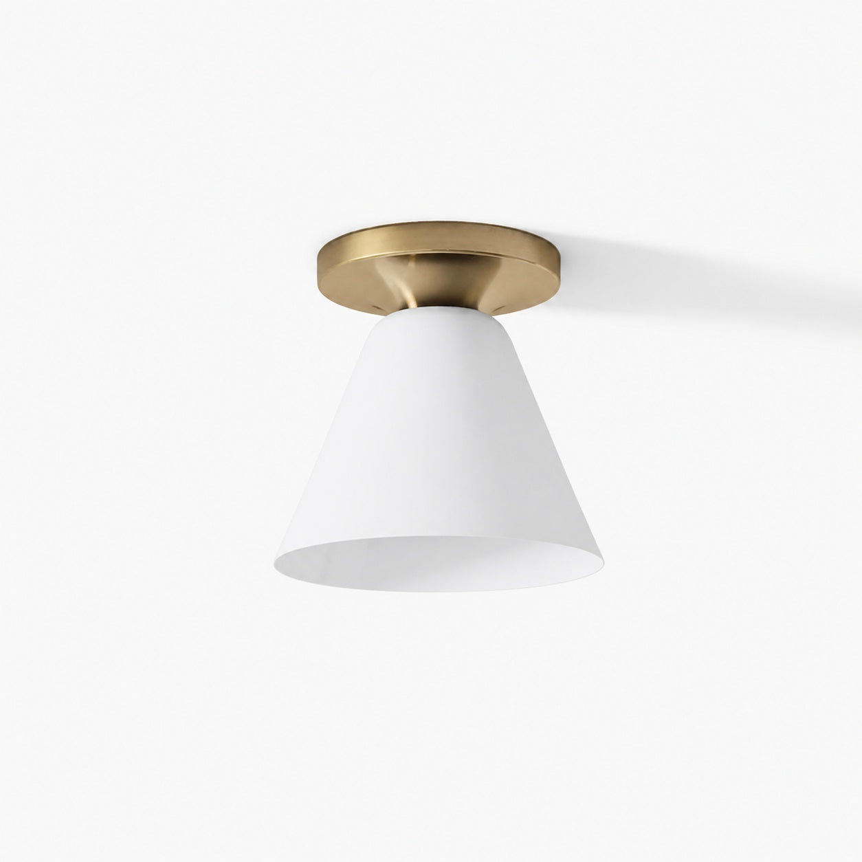 Conica Cone Flush Mount – Glas-Deckenleuchte für moderne Räume