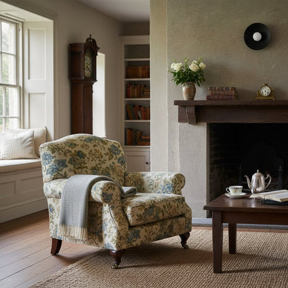 Radiro Globe Brass and Black Wall Light - Minimalist Scandinavian Sconce