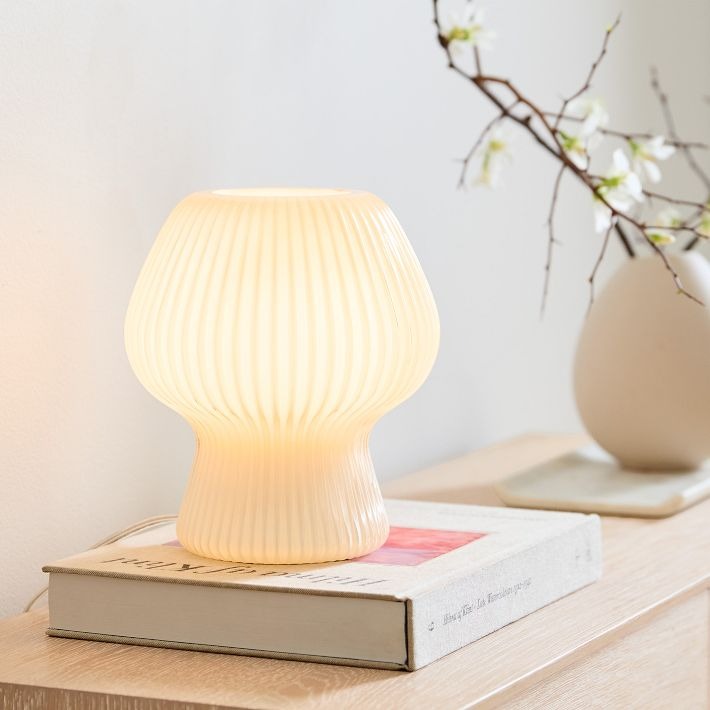 Novarise Ribbed Glass Table Lamp – Textured Glass Accent Lighting