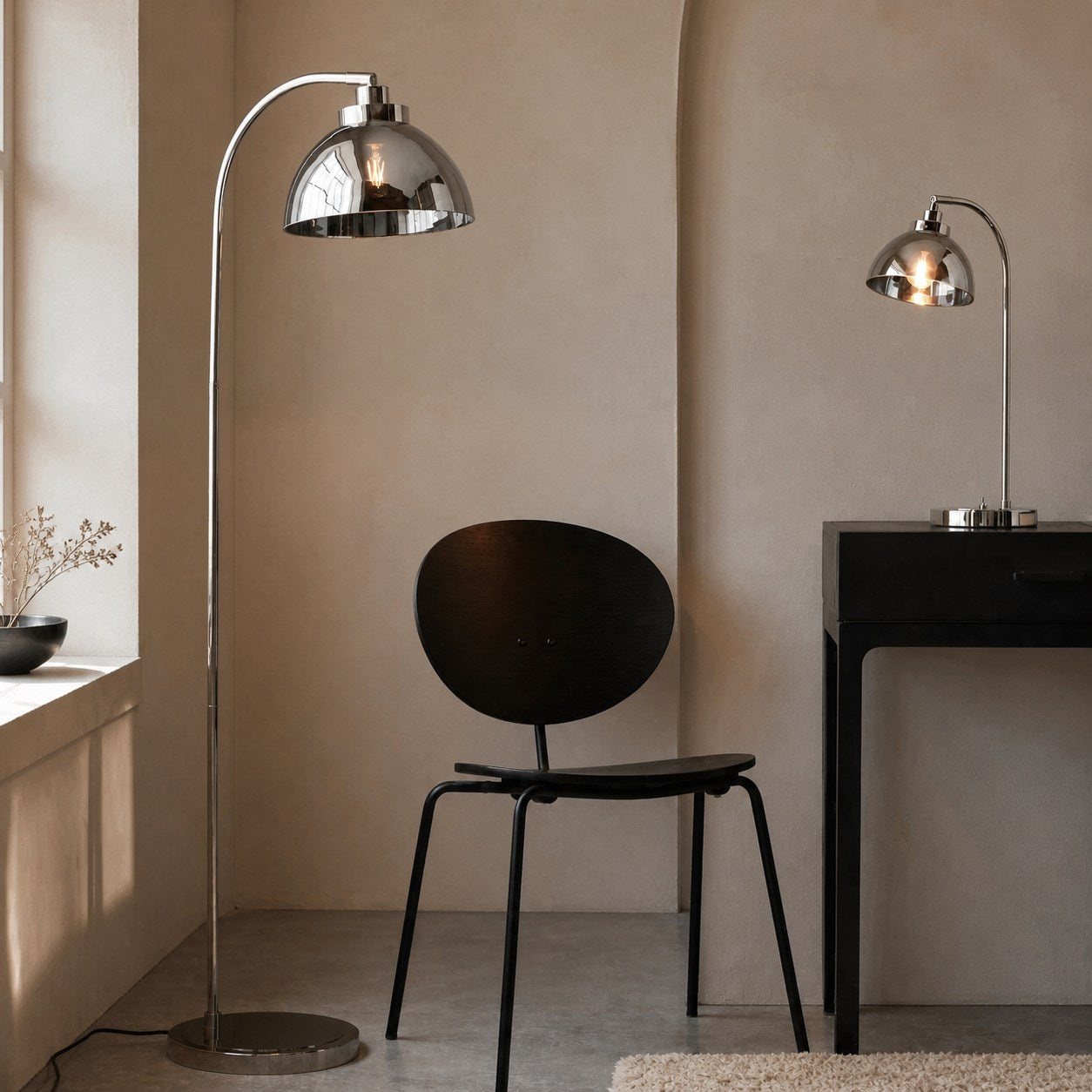 Shimmera Style Floor Lamp – Sleek Contemporary Illumination for Residential & Boutique Spaces