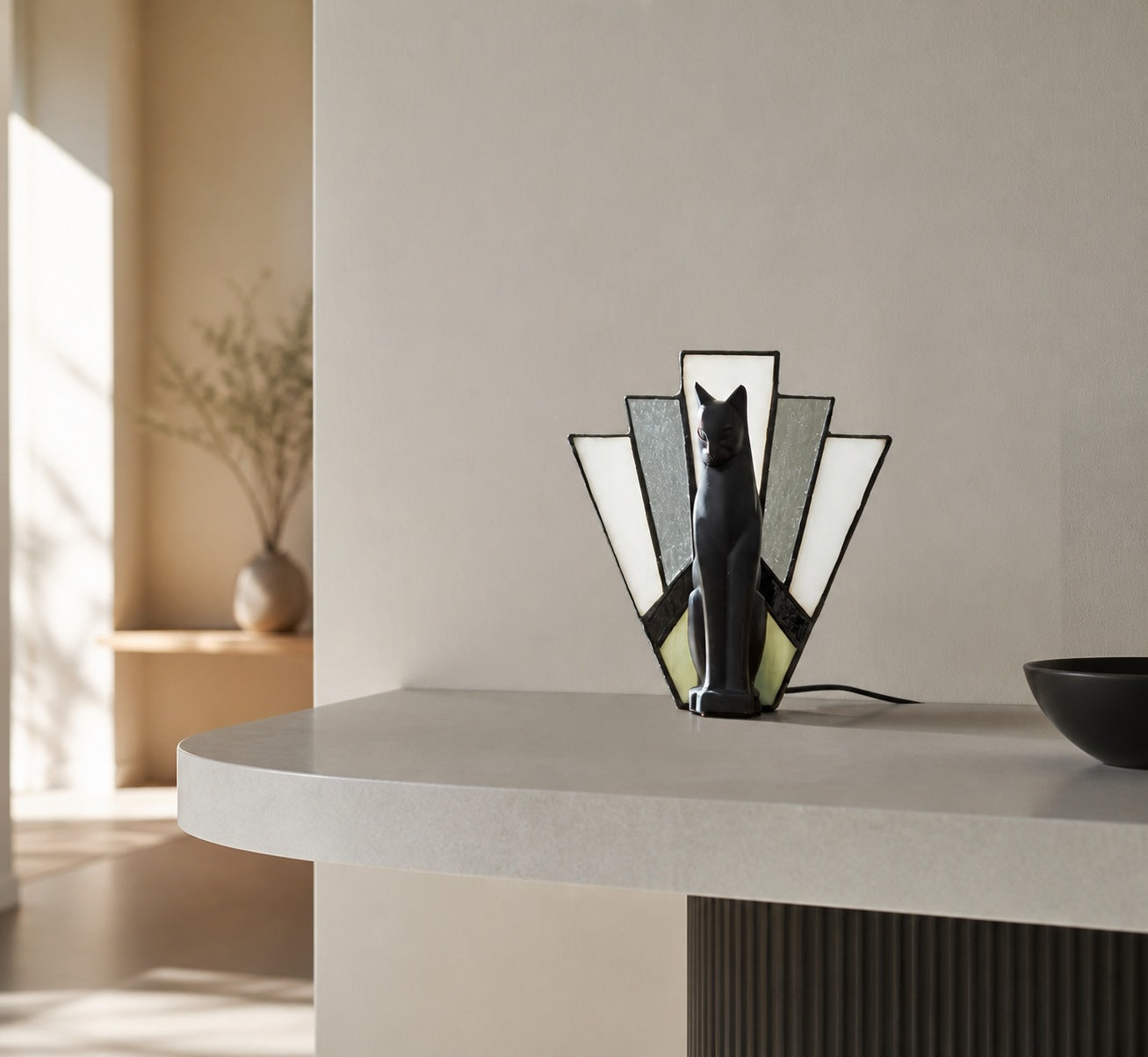 TF Felix Tischleuchte – Art-Deco-Design mit Glasschirm und Katzenfigur für Wohnzimmer oder Schlafzimmer