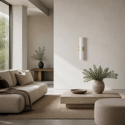 Trenia Stahl-Wandleuchte mit Milchglasschirm – Vertikal geripptes Design