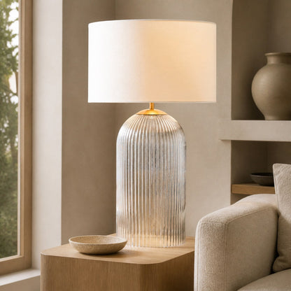 Bravira Strukturierte Glas Tischlampe mit klarer Leinen Schirm in zeitgemäßem Design für Wohnzimmer oder Homeoffice
