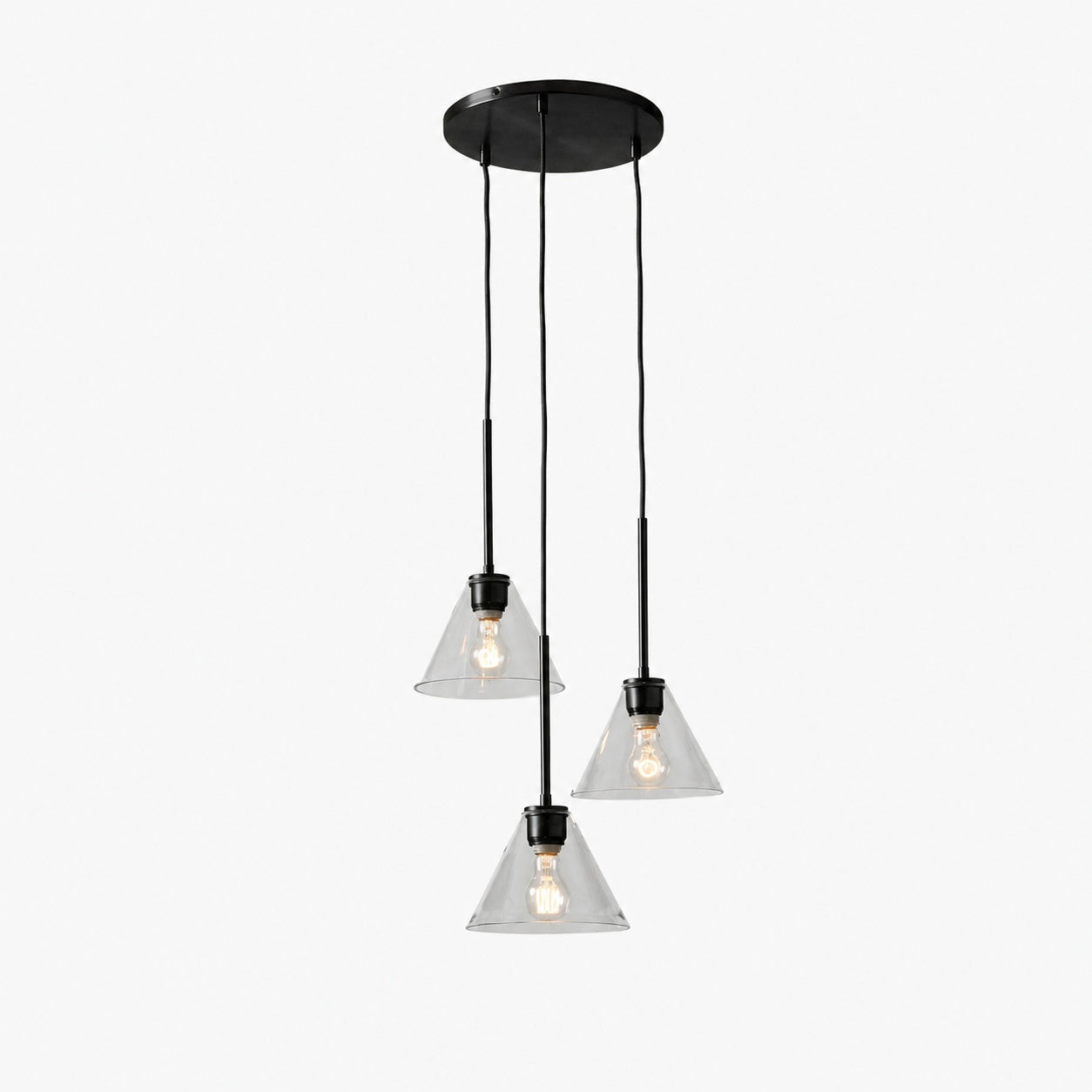 Conica 3-flammiger Kegel-Kronleuchter – Skulpturale Pendelleuchte aus Glas im modernen Stil