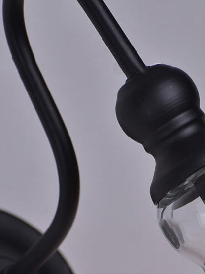 Moderne Wandleuchte im Industriestil mit Uhr und klarem Glas