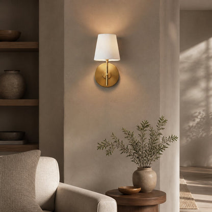 Ornato Elegante Mid Century Sconce mit schlanker Silhouette und warmem Licht für Leseecke oder Schlafbereich