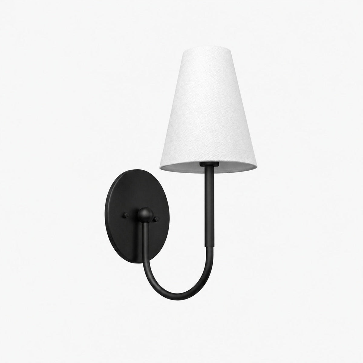 Traditionelle Wandleuchte der Curva Metal Collection – Messing-Finish mit Schirm