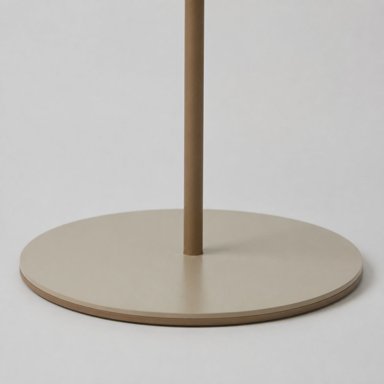 Aurelia Nordic Sculptural Floor Lamp – Minimalist Metal Standing Light for Living Room or Bedroom