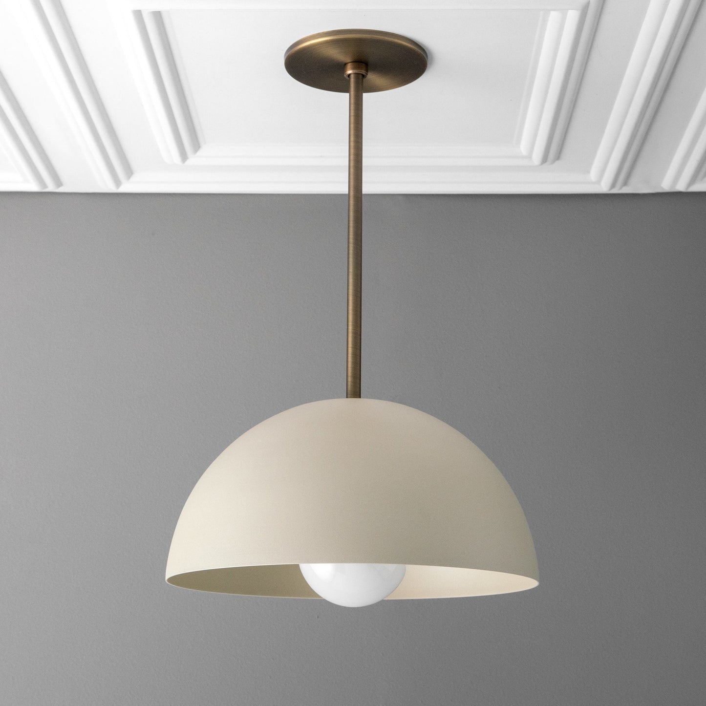 Metio Dome Neutral Dome Pendelleuchte – Moderne Akzentbeleuchtung aus Metall