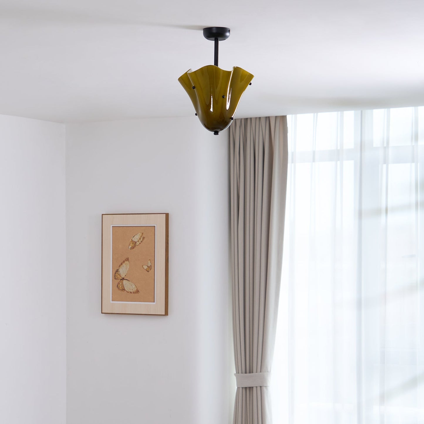 Bellina Sculptural Bloom Modern Ceiling Light – Perfect for Living Room & Bedroom