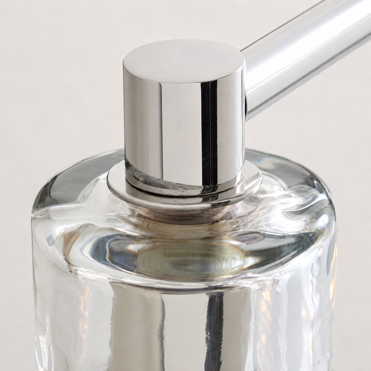Glavira Doppel-Wandleuchte aus recyceltem Glas – Wandbeleuchtung aus Messing für den Innenbereich