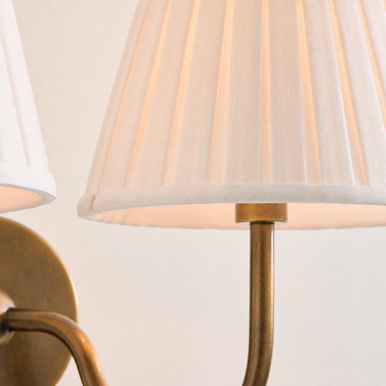 Luvora Gefalteter Leinenlampenschirm Wandlampe Vintage Modern für Schlafzimmer und Flur