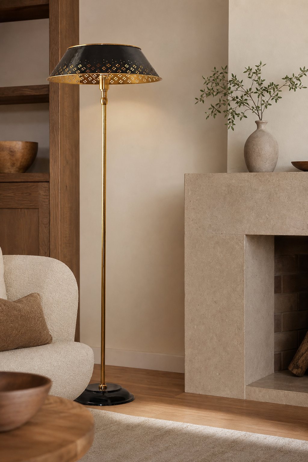 Auriglow Perforierte Messing Stehlampe - Space Age Stil für Wohnzimmer oder Schlafzimmer