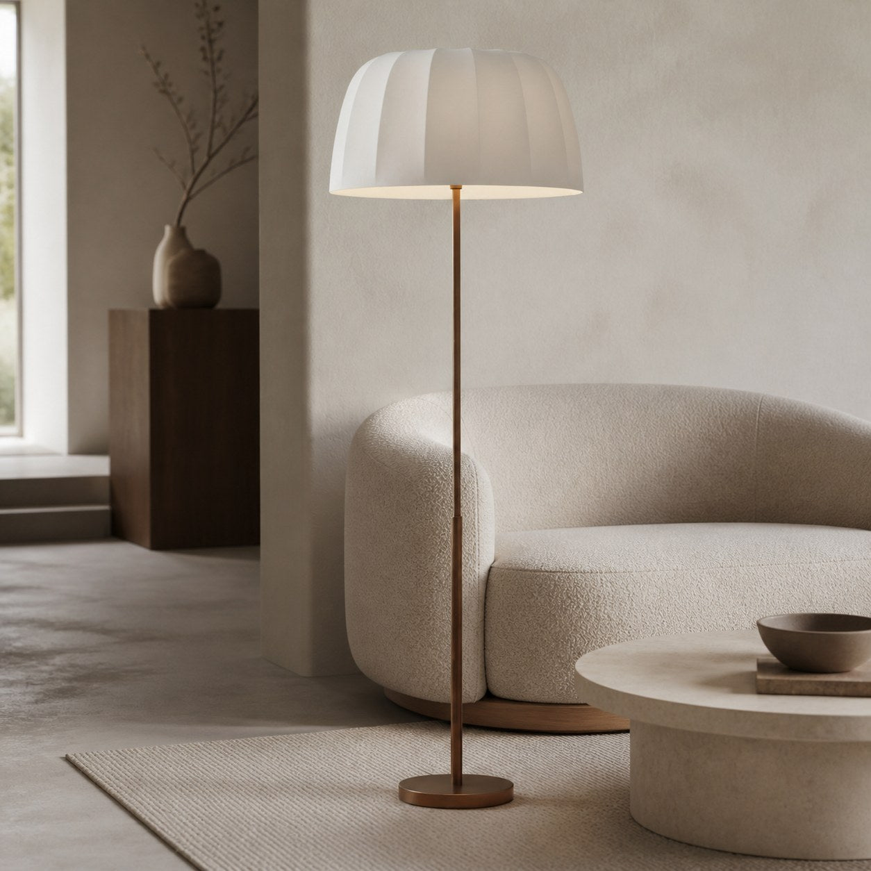 Vellaro Stehleuchte aus Messing mit Stoffschirm – Moderne Stehleuchte für Wohnzimmer oder Schlafzimmer
