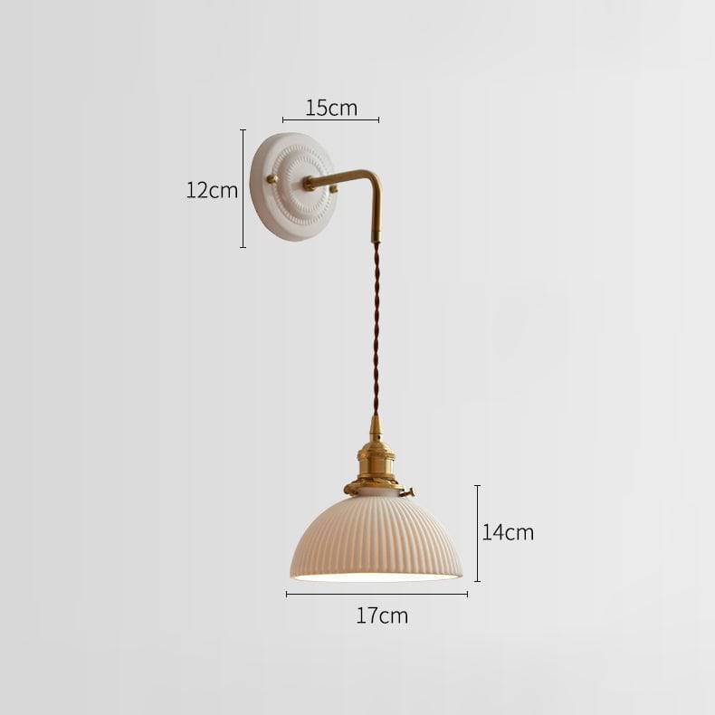 Dekorative Wandleuchte aus Keramikplatte