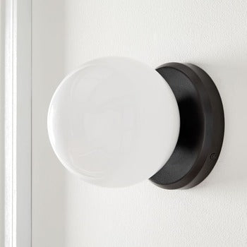 Brelia 1-Light Sconce - Minimalist Wall Light for Modern Home Décor