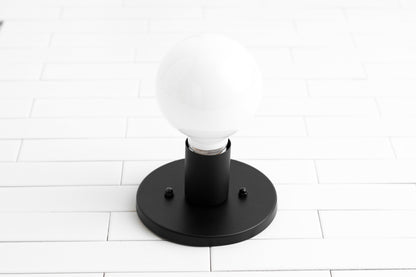 Glorica Glass Minimalist Wall Sconce - Versatile Modern Light For Any Room