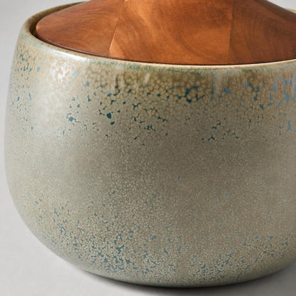 外观版权-Avero Contemporary Table Lamp - Textured Cement Design for Living Room and Office