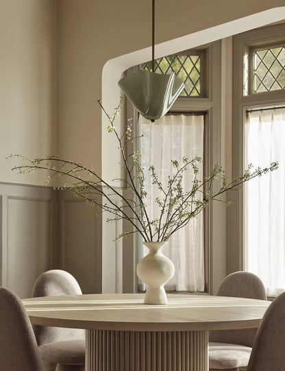 Bellina Floral Glass Pendant Light – Modern Elegance for Dining & Entryways