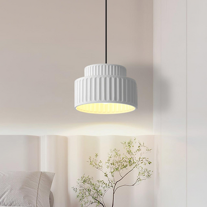 Skandinavische Creme Harz Schalen Pendelleuchte