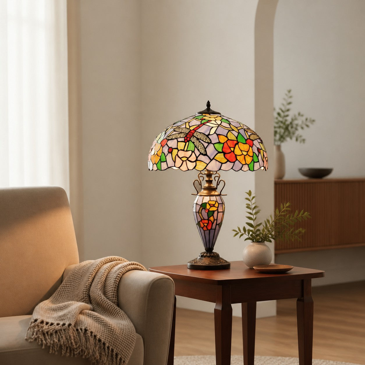 TF Keswick Dragonfly Tiffany Table Lamp – Handcrafted Stained Glass Shade for Living Room or Bedroom