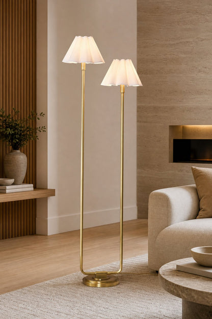Capirise Stehlampe mit goldfarbenem gewelltem Schirm – Moderne Metallbeleuchtung fürs Schlafzimmer